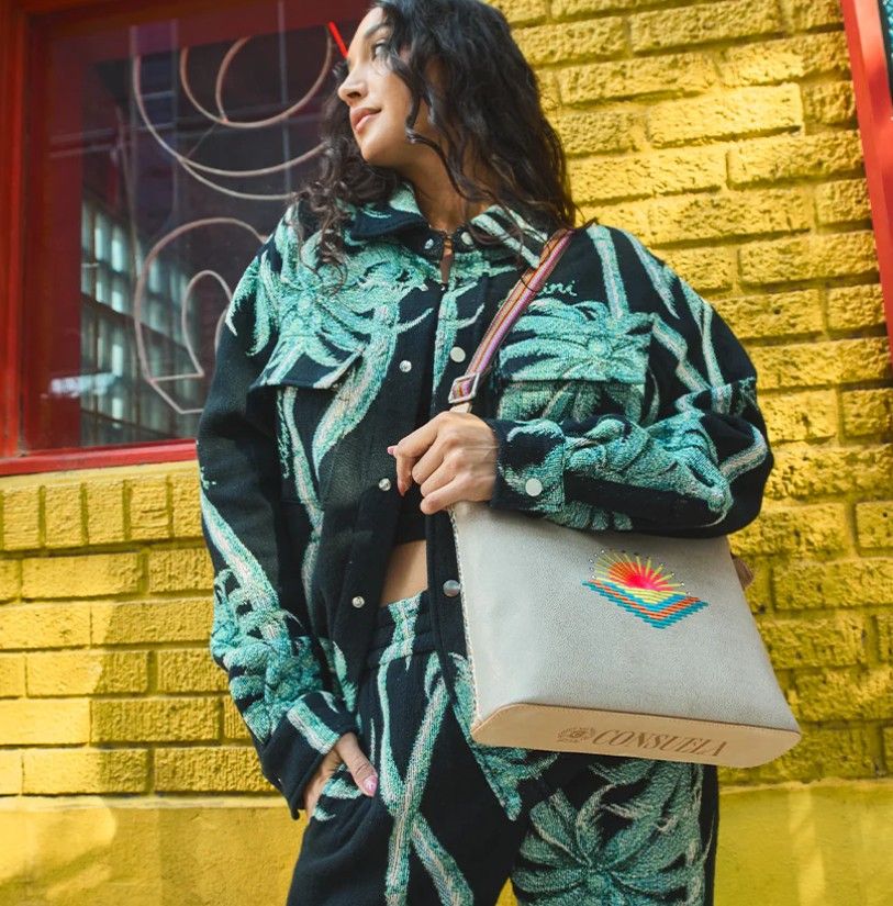 Consuela Fuzzy Downtown Crossbody DTXB4739OROGOS