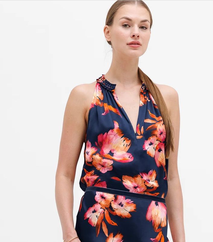 Go Silk Perfectly Cutaway Top - Peonies Go Silk Perfectly Cutaway Top - Peonies