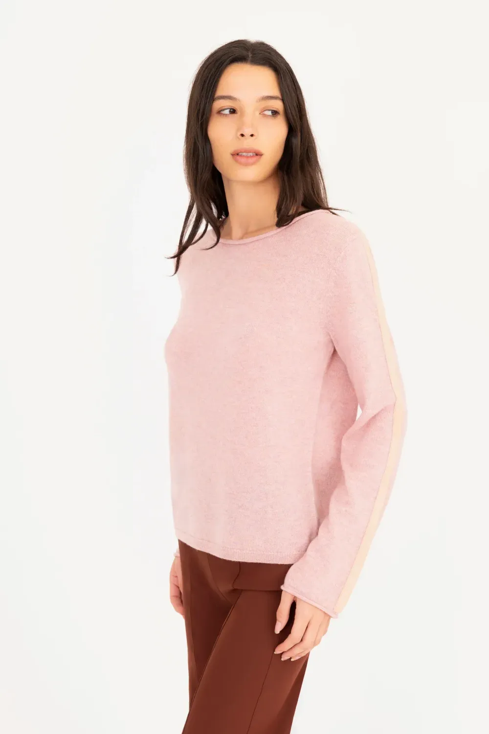Elaine Kim Elle Primrose Cashmere Crew Neck Sweater with sueded trim Elaine Kim Elle Primrose Cashmere Crew Neck Sweater with sueded trim