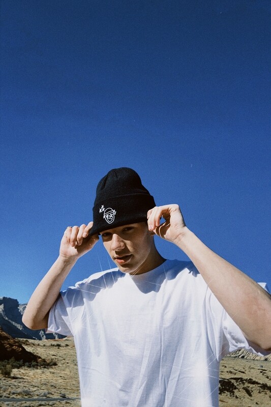 FACE BEANIE