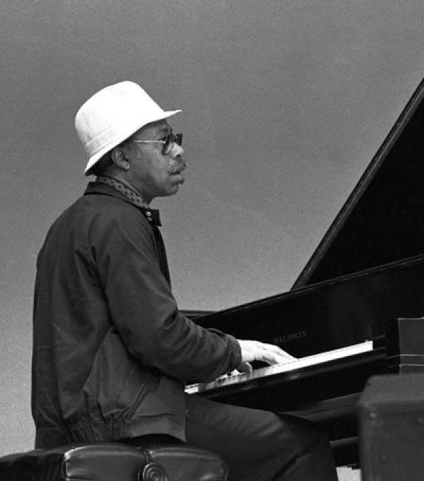 Tommy Flanagan - Get Happy