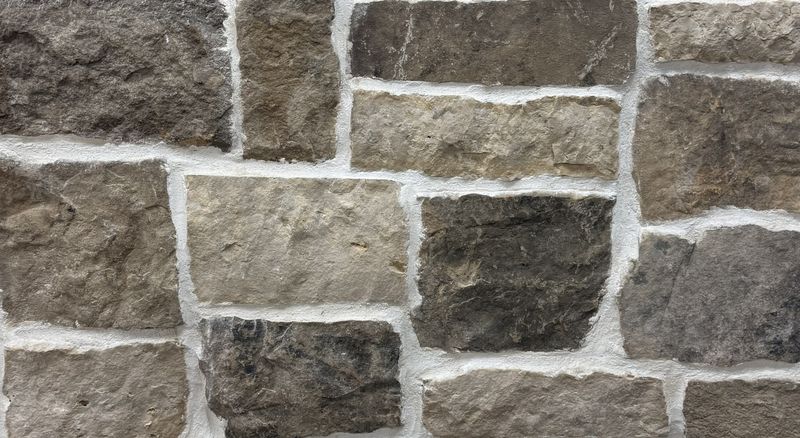 DACO- Mt Ashlar Cream Crest