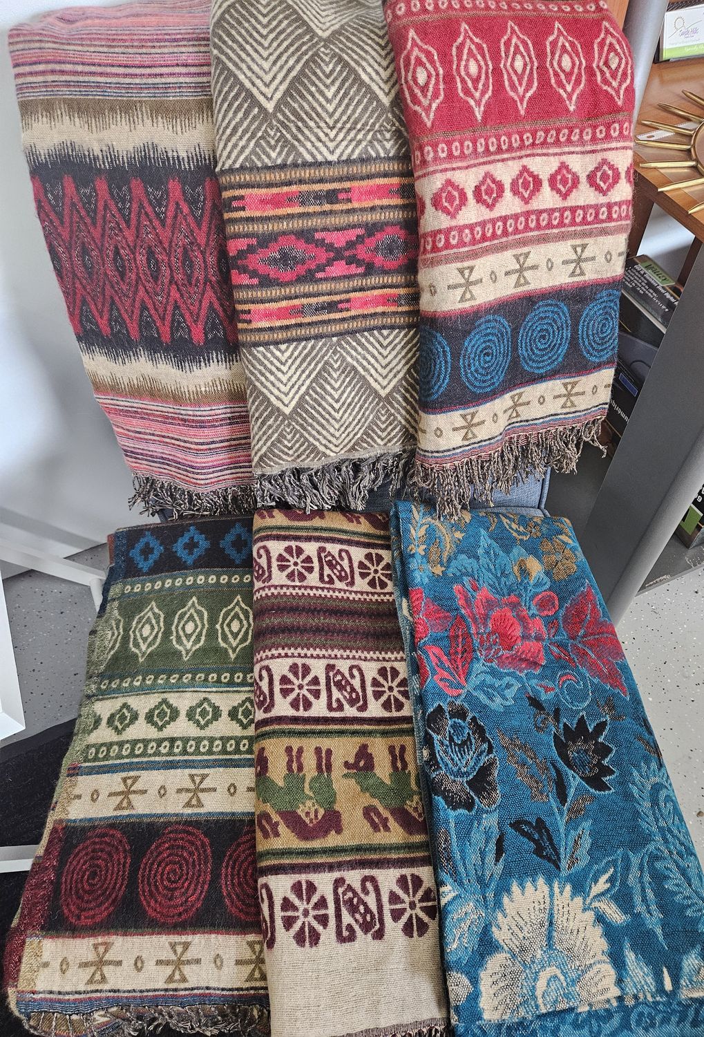 Assorted YAK WOOL Shawl, 36 x 80 inches Assorted YAK WOOL Shawl, 36 x 80 inches