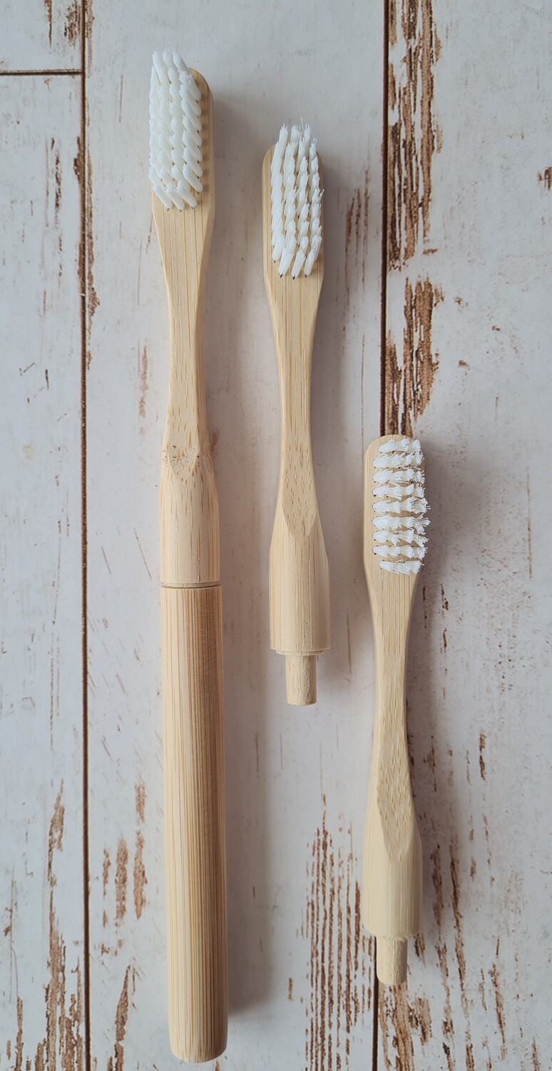 Деревянная зубная щетка с 2 сменными насадками