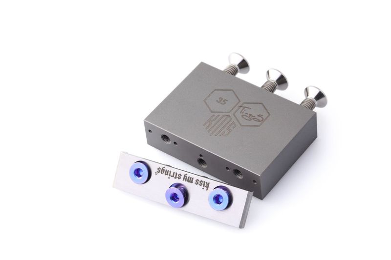 MONOLITH Modular Titanium Tremolo Block — 35 mm Base MONOLITH Modular Titanium Tremolo Block — 35 mm Base