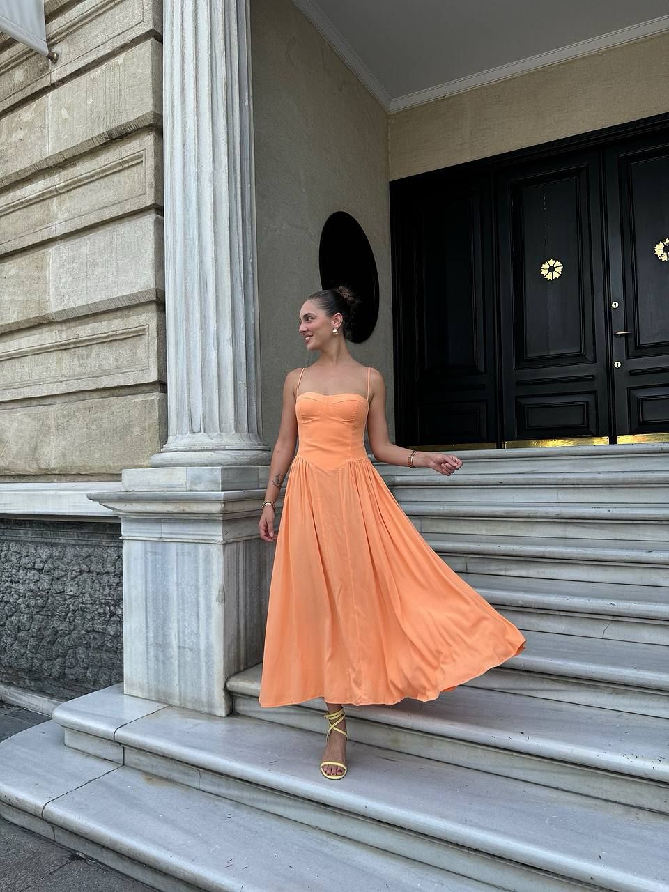 Suknelė Moniq Peach 