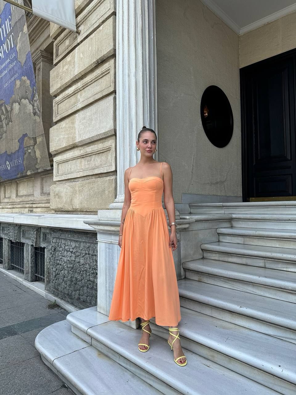 Suknelė Moniq Peach 
