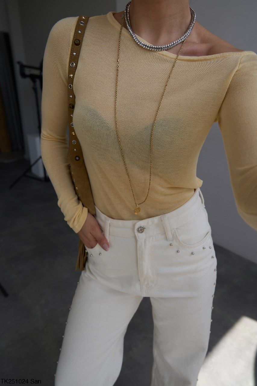 Yellow longsleeve