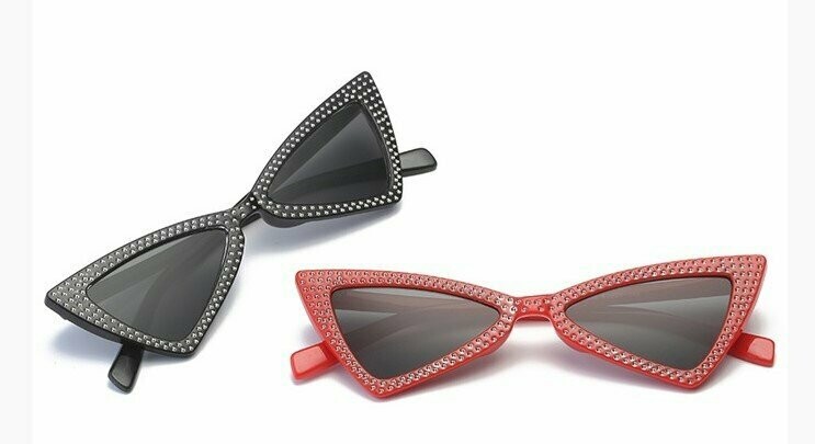 Red or Black Style