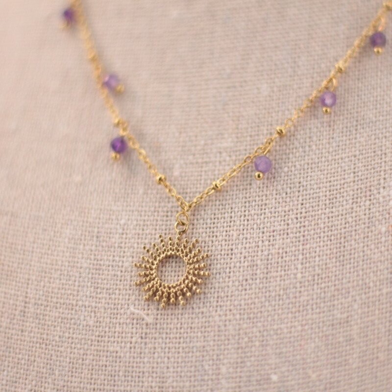 Collar acero dorado sol piedras  moradas
