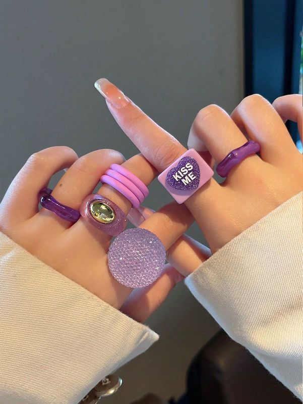 the purple kiss me rings set