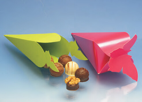 Zuckertüten für ca. 6 Pralinen mit
Schmetterlingverschluß