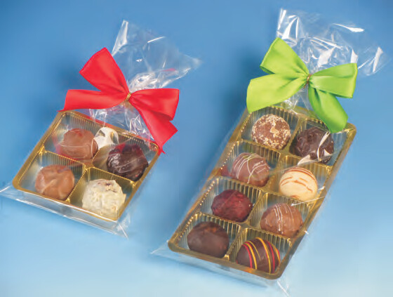 Verpackung aus Goldfolie in Klarsichtüte
 für 4 oder 8 Pralinen