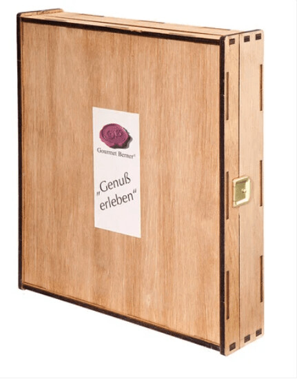 Gourmetkarton 3x212ml Glas; Maße 261x67x67mm, incl. Klarsichtdeckel Gourmetkarton 3x212ml Glas; Maße 261x67x67mm, incl. Klarsichtdeckel