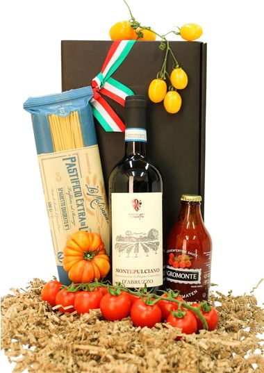 Geschenkset Italienischer Abend zu Zweit mit Rotwein  Geschenkset mit einer Flasche Montepulciano d'Abruzzo, Spaghetti und Tomatensoße