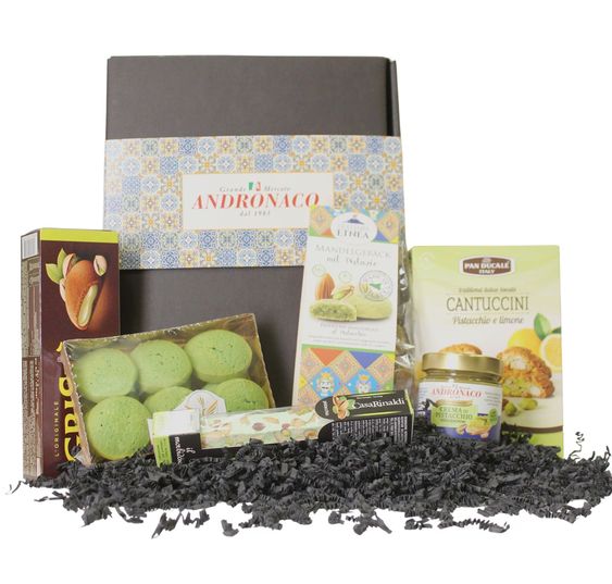 Geschenkset Pistacchio Dolce Geschenkset mit süßen Spezialitäten rund um die Pistazie Geschenkset Pistacchio Dolce Geschenkset mit süßen Spezialitäten rund um die Pistazie