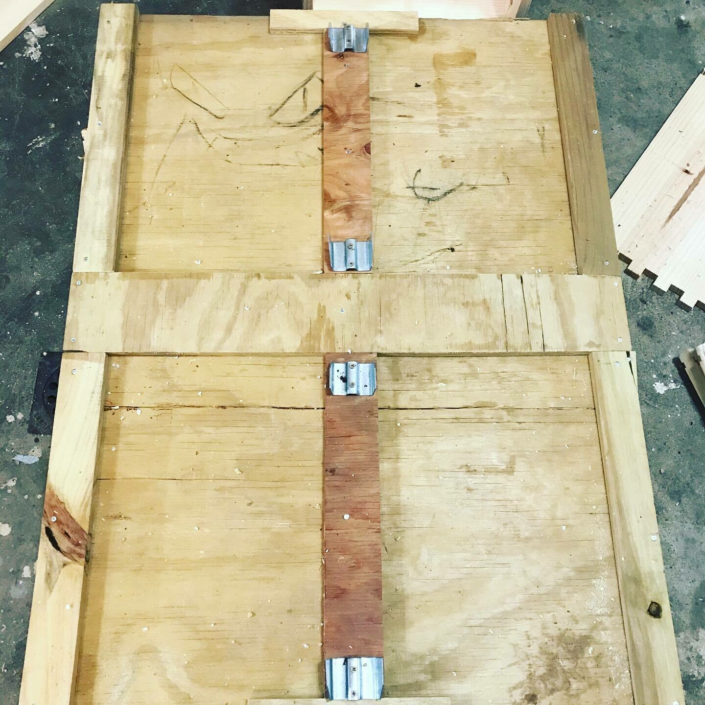 Donate a 4 way pallet