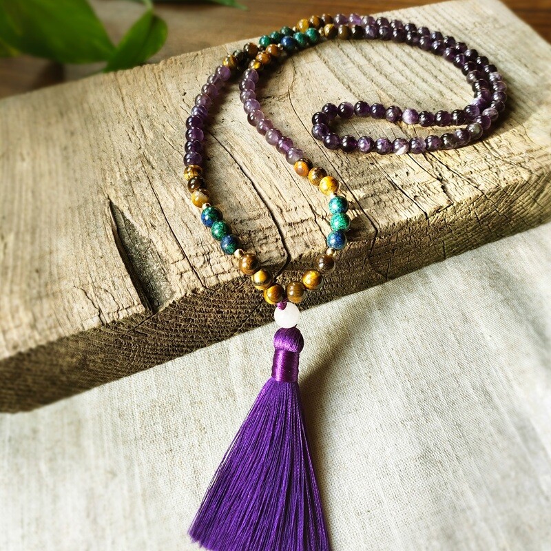 Mala mit 108 Perlen aus Amethyst, Tigerauge und Türkis