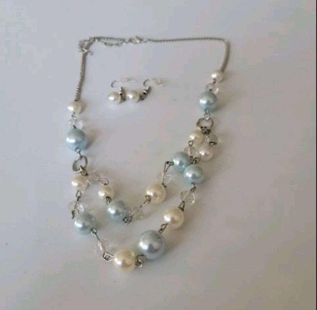 Paparazzi Classic Pearl Collection Necklace/Earrings Set