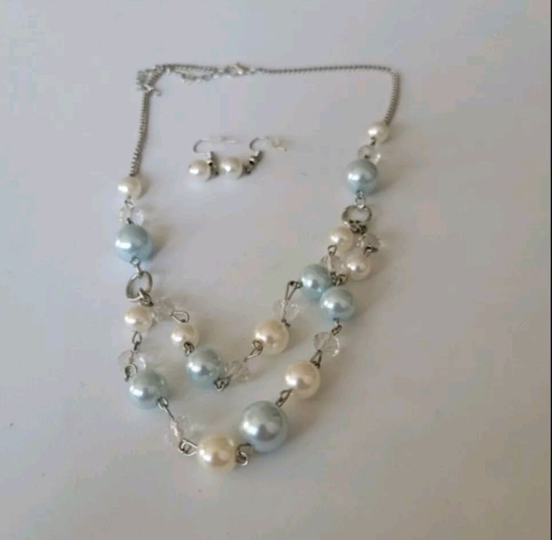 Paparazzi Classic Pearl Collection Necklace/Earrings Set