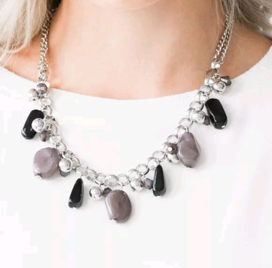 Paparazzi Grand Canyon Grotto Black Necklace/Earrings Set