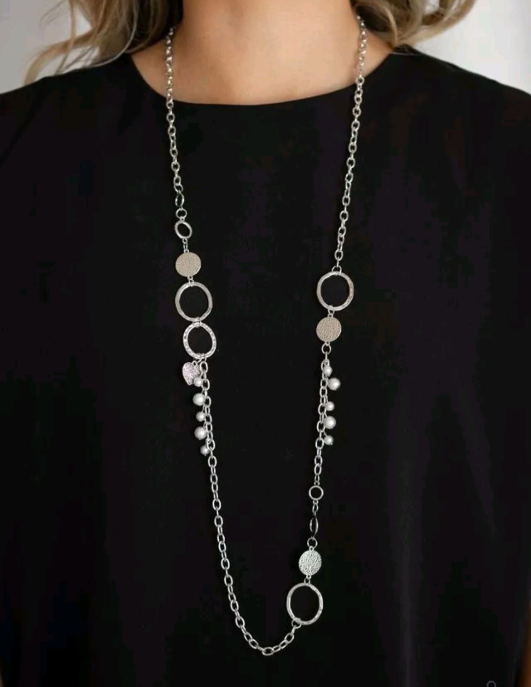 Paparazzi Unapologetic Flirt Silver Necklace/Earrings Set