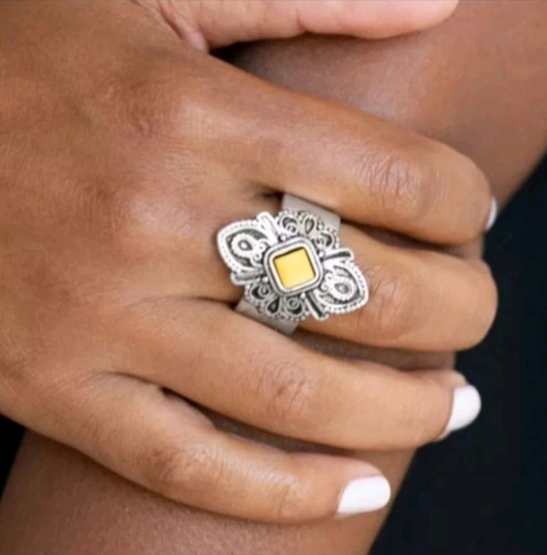Paparazzi Impressive Trek Record Yellow Ring