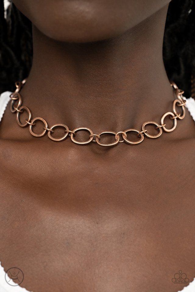 Paparazzi 90&#39;s Nostalgia Copper Choker/Earrings Set 
