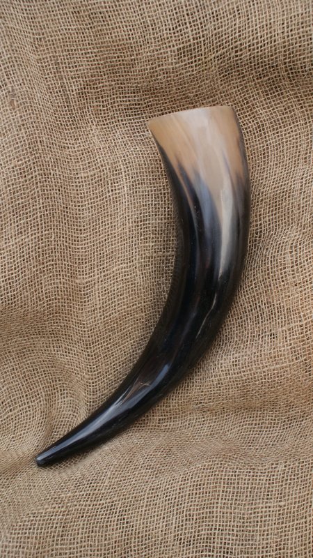 700ml       (1.2 pints)