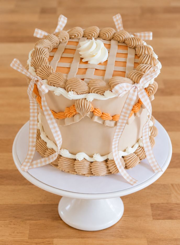 Vintage Bow Cake
