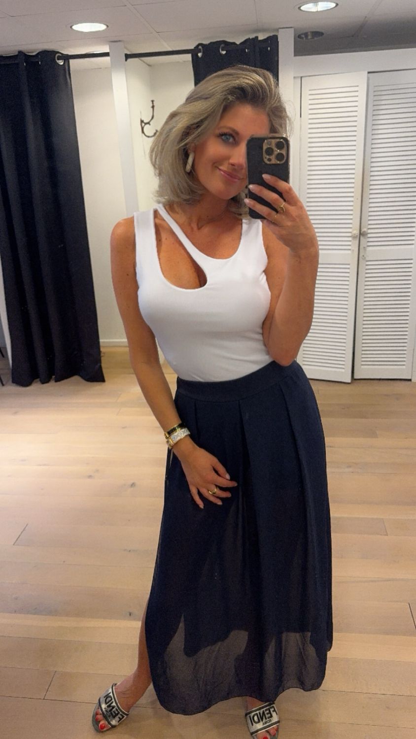 Anna Short/ Rok Navy