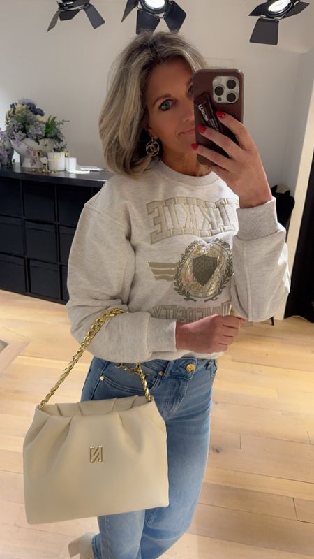 Nikkie University Gold Sweater Cream Nikkie University Gold Sweater Cream