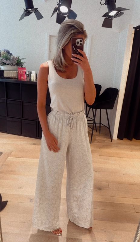 Basic hempje taupe 