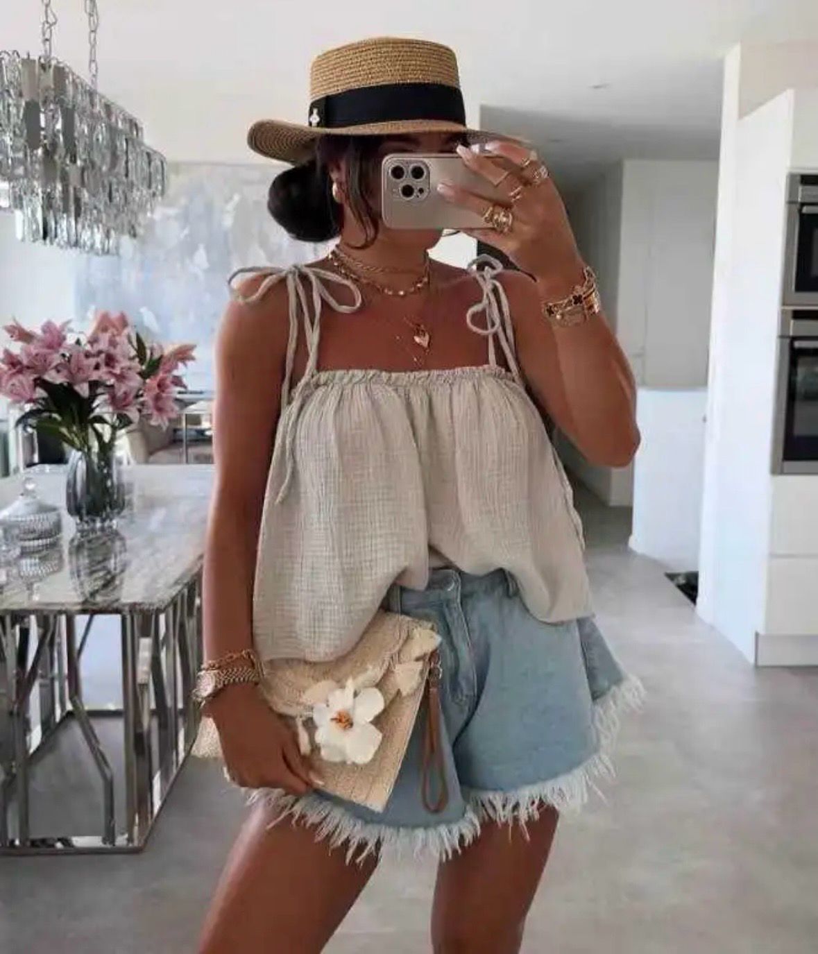 Dana top