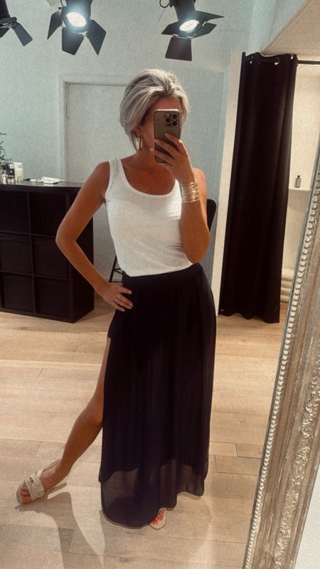 Anna Short/ Rok Navy