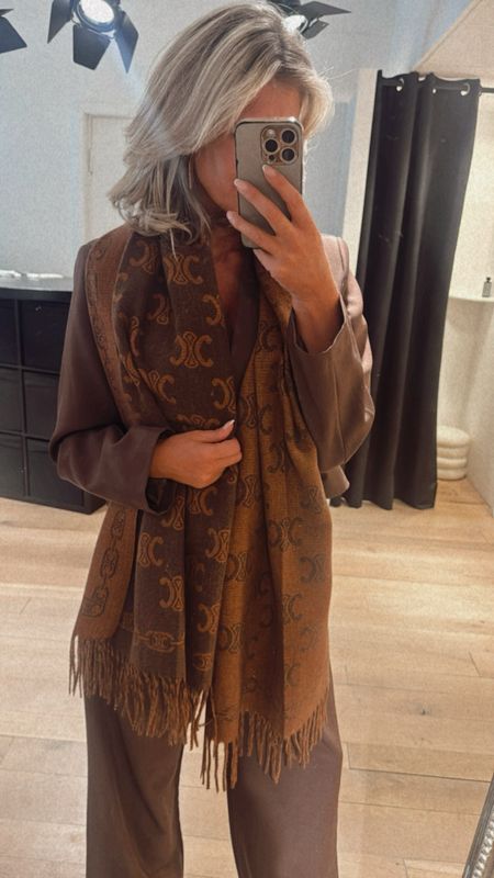 Sjaal / scarf choco / Camel logo 