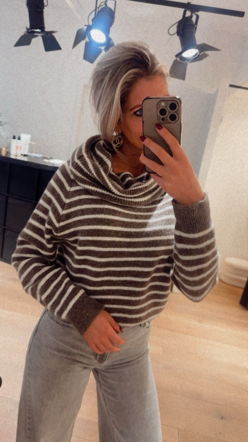 Cozy sweater stripe taupe