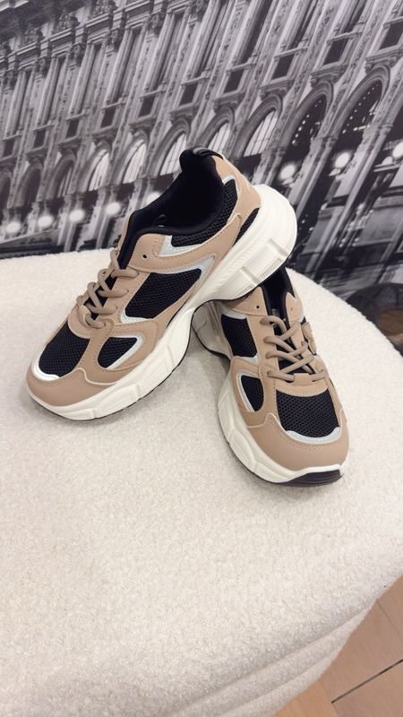 Sneaker beige/ zwart 