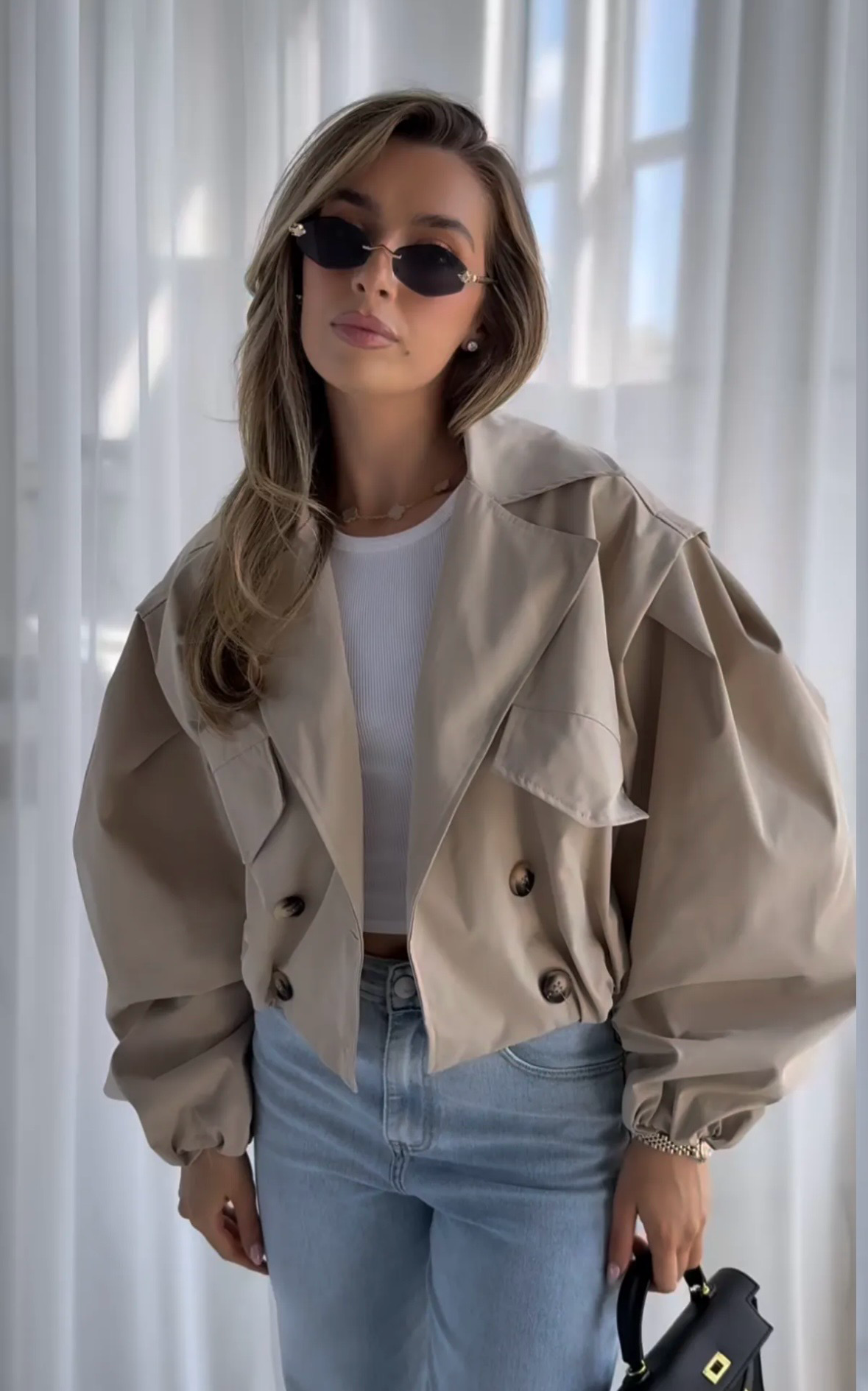 Jaylee bomber jacket/ short trenchcoat beige