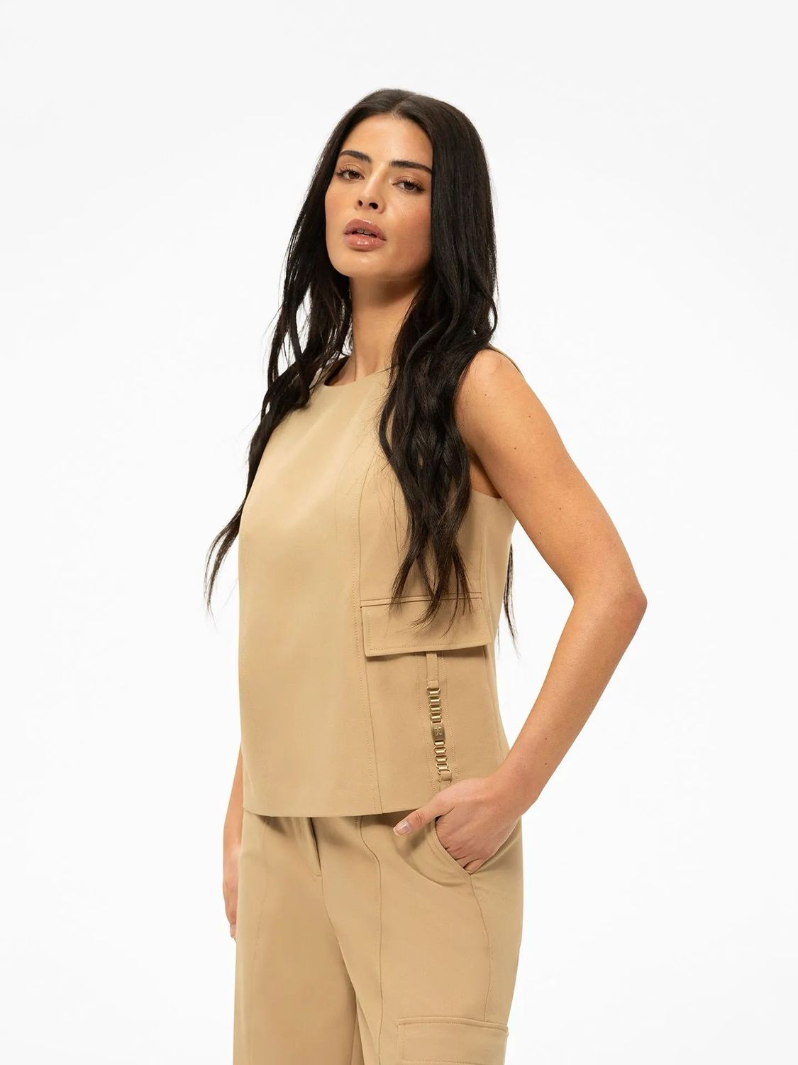 Nikkie Mouwloze Parlo Top Met Ketting Detail Travertine Nikkie Mouwloze Parlo Top Met Ketting Detail Travertine