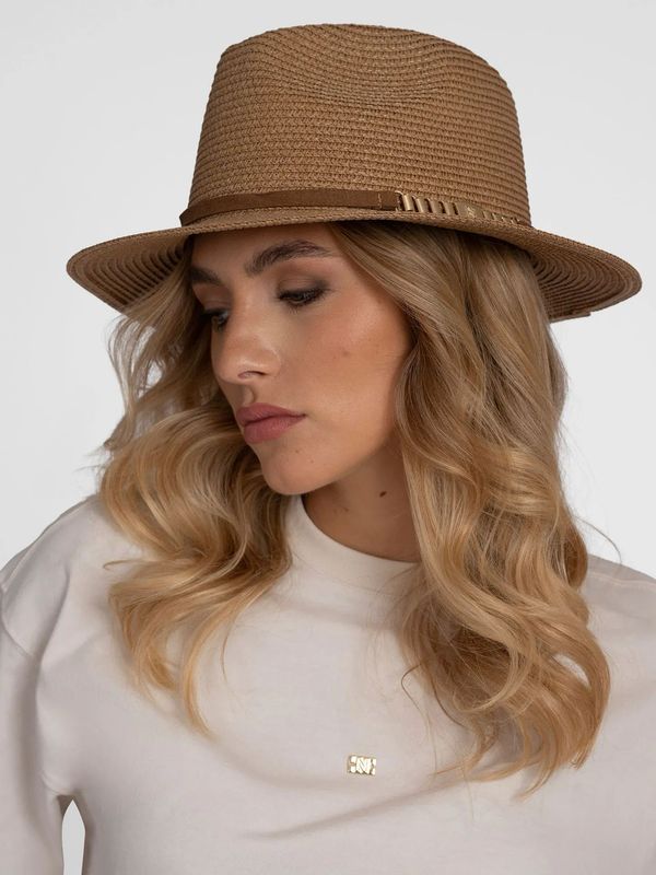 Nikkie Geweven Quesandra Strohoed Met Ketting Detail Beige