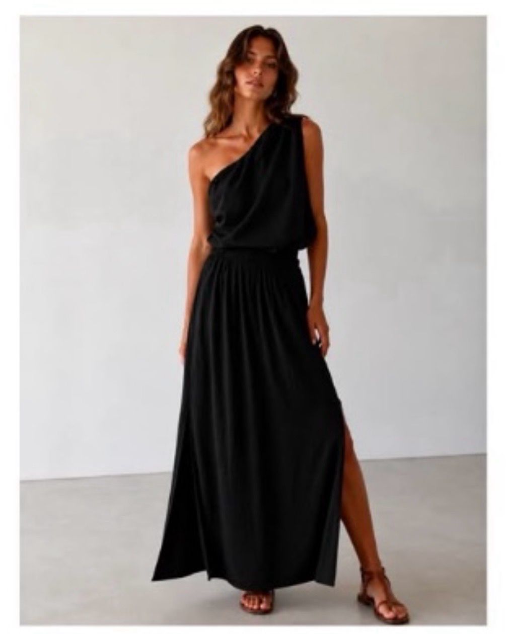 Rosi twinset one shoulder zwart