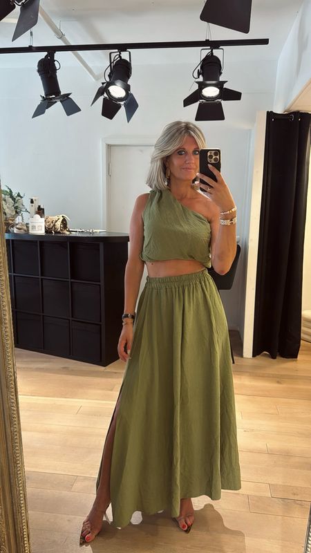 Rosi twinset one shoulder olive