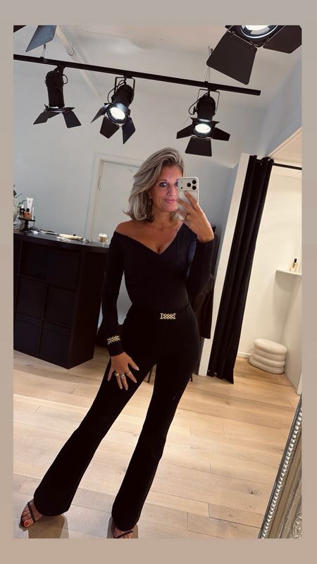 Nikkie Ariela Body Met Hals En Aangesloten Pasvorm zwart