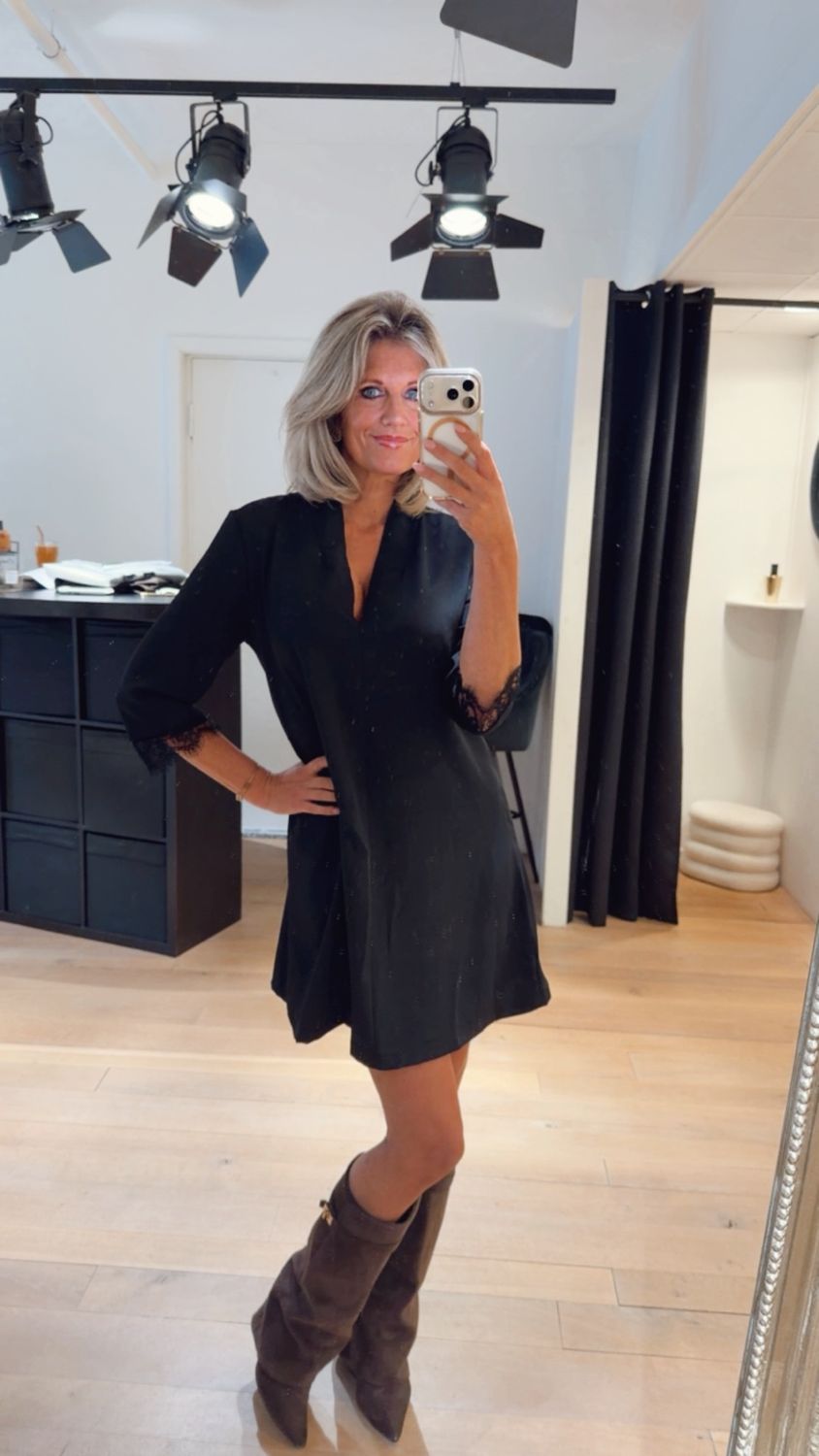 RMC the label dress met lace ?