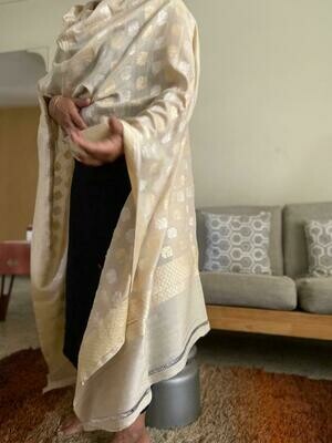 Authentic Banarasee Munga Silk Dupatta with all over weaving Authentic Banarasee Munga Silk Dupatta with all over weaving