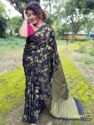 Handwoven Organic Linen Jamdani Saree Handwoven Organic Linen Jamdani Saree