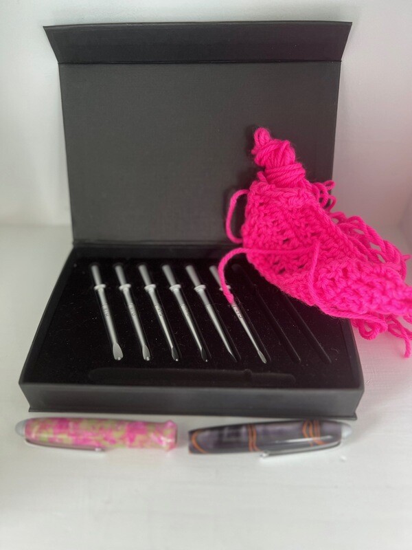 Acrylic handle Crochet Hook Box Set