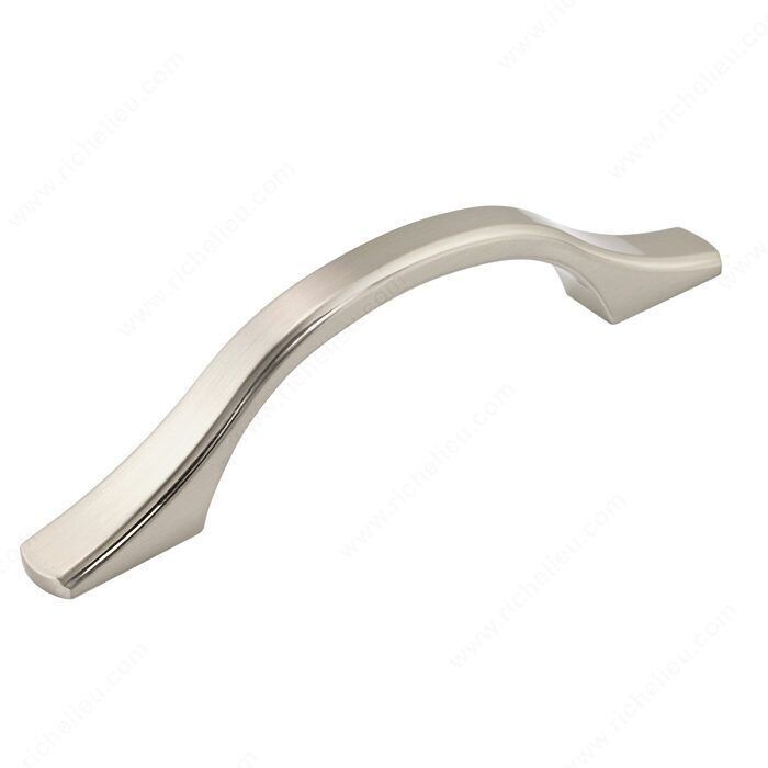 TRANSITIONAL BRUSHED NICKEL PULL