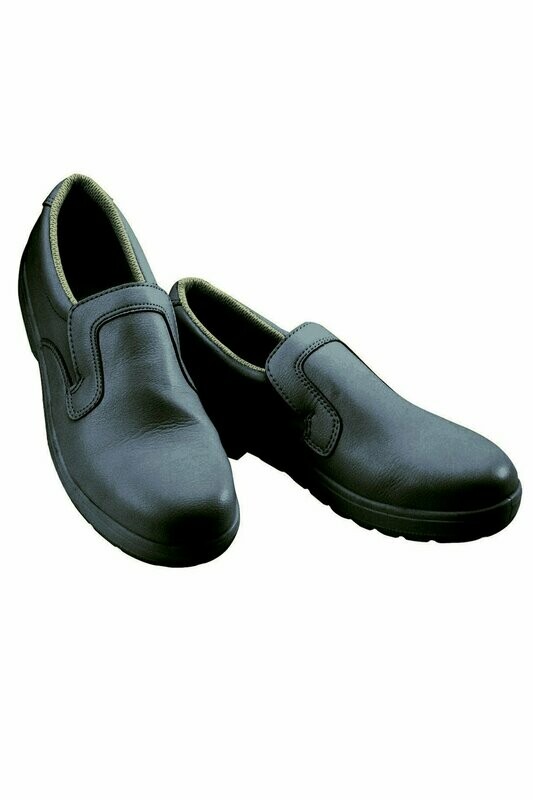 Scarpa con puntale nero